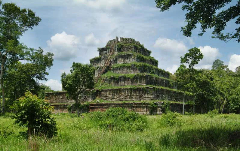 Prasat Thom pyramid, Koh Ker